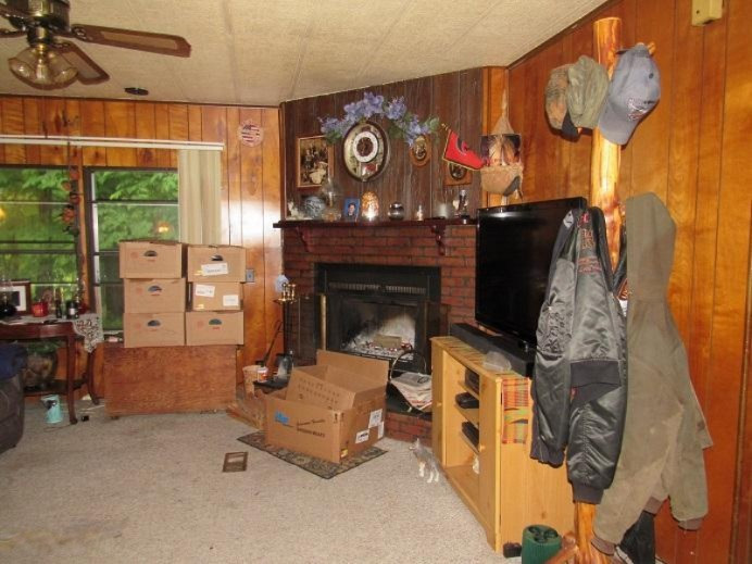 14254 Hoffman Road Marcellus, MI 49067 - Photo 3 of 8 IMG_9104