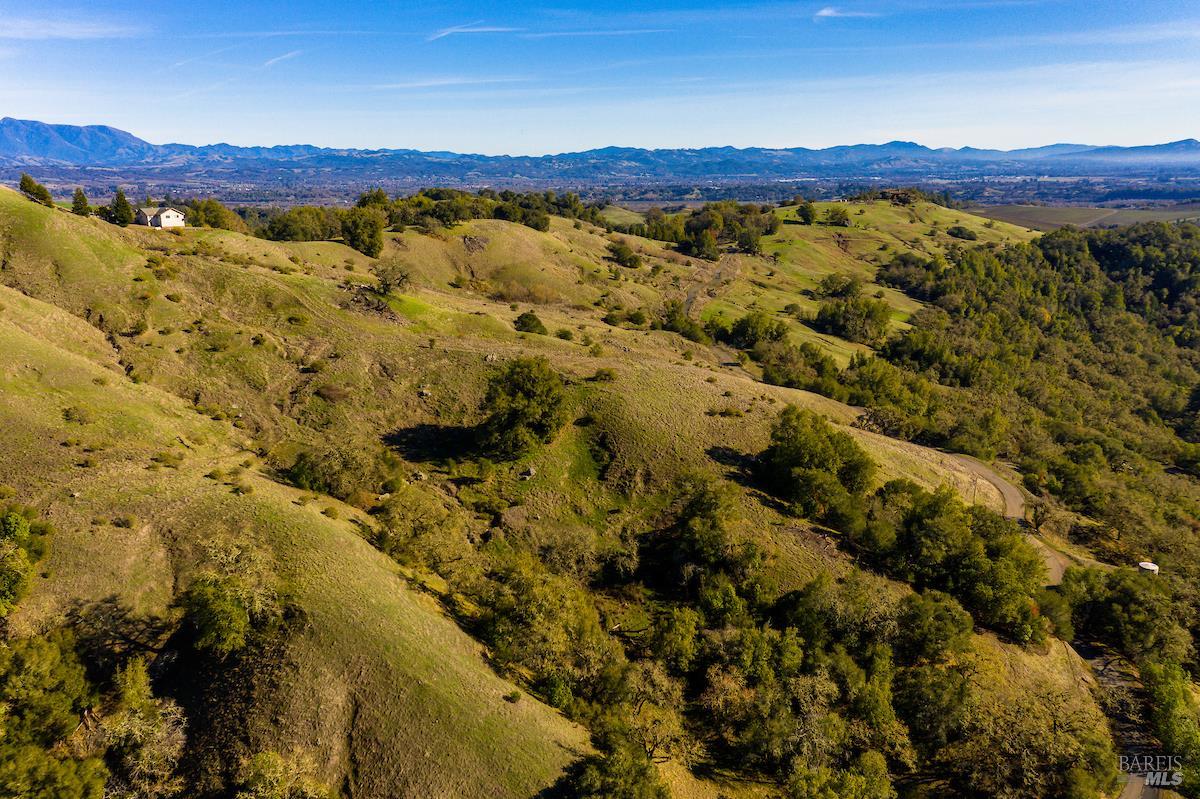 2365 Sweetwater Springs Road Healdsburg, CA 95448 - Photo 18 of 37