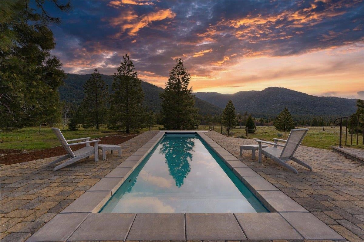 4215 Columbine Road Weed, CA 96094 - Photo 2 of 37 Gallery Image 2