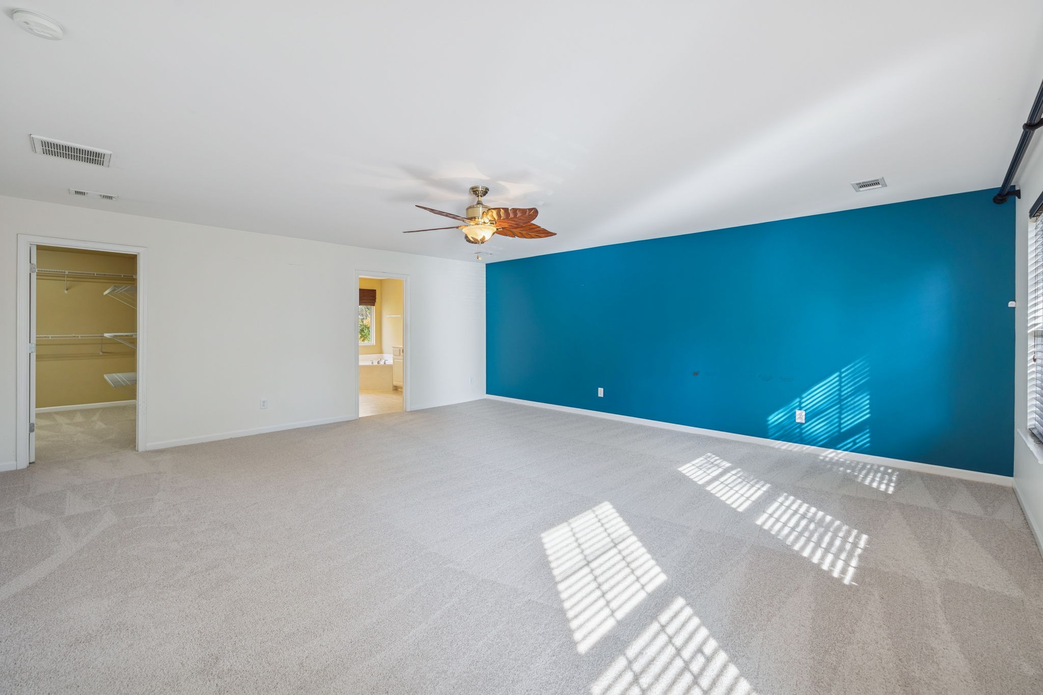 322 Forest Bend Drive Mount Juliet, TN 37122 - Photo 31 of 62 a view of a livingroom with an empty space