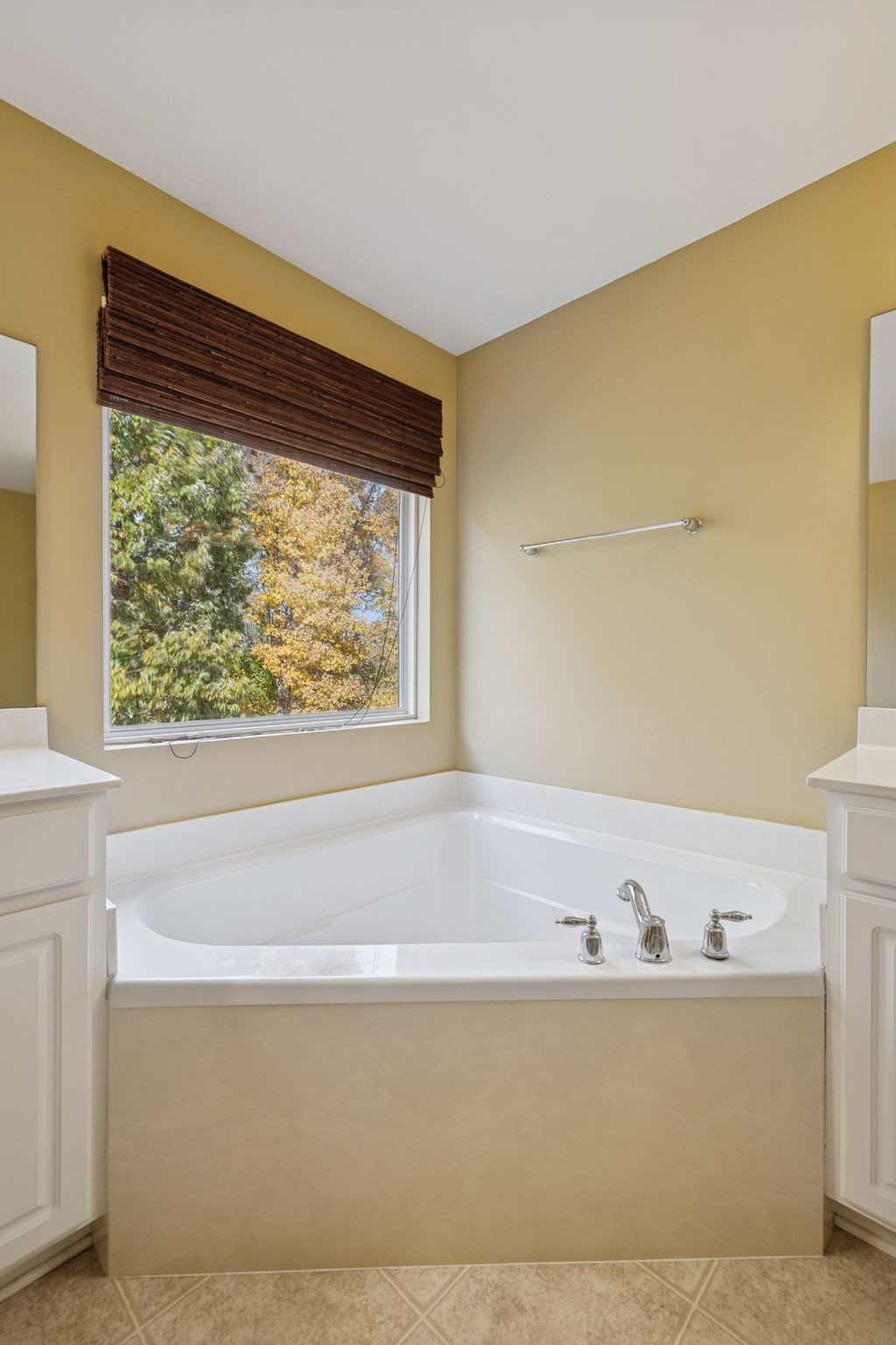 322 Forest Bend Drive Mount Juliet, TN 37122 - Photo 36 of 62 a bathroom with a bathtub and window