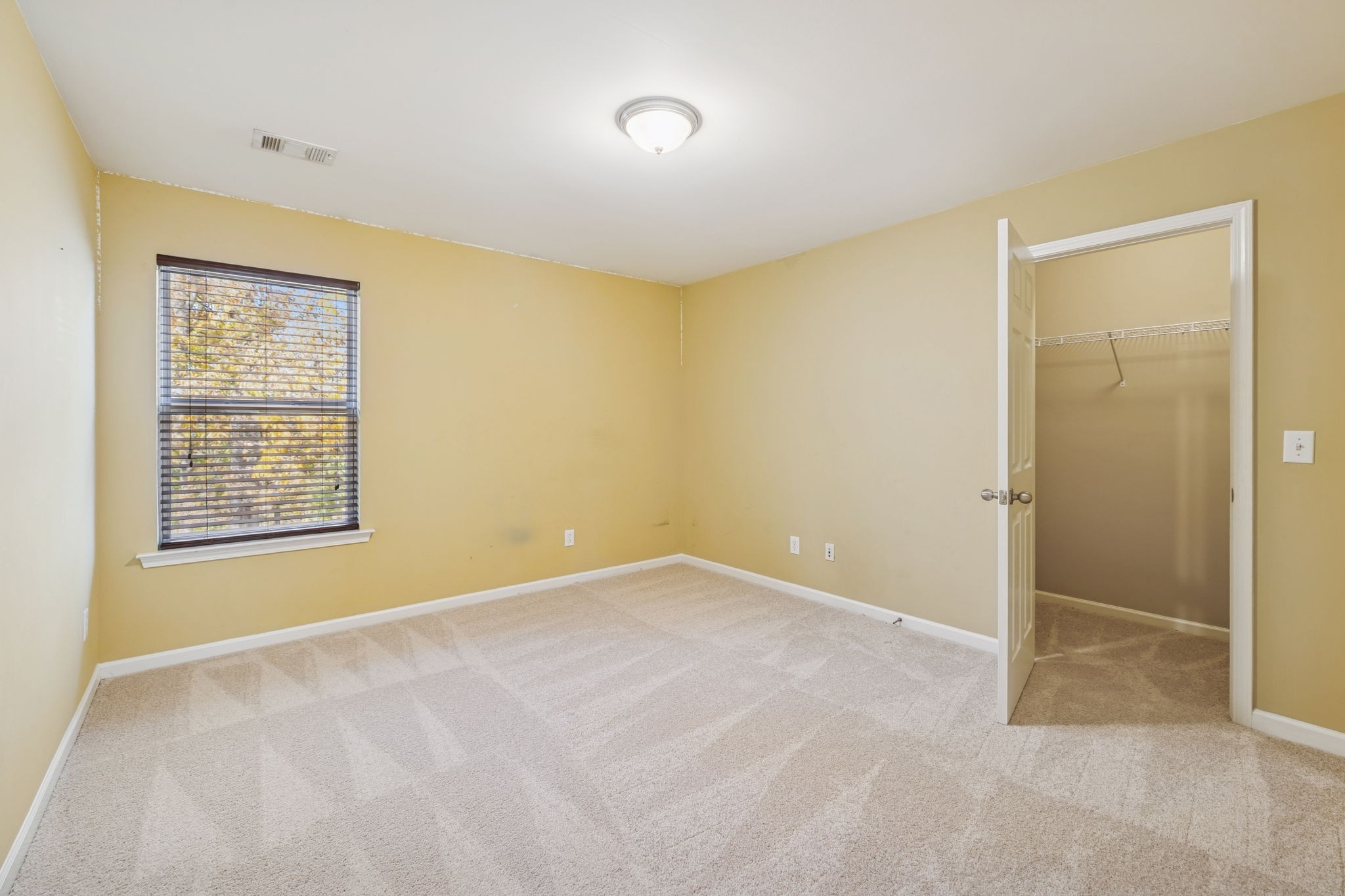 322 Forest Bend Drive Mount Juliet, TN 37122 - Photo 41 of 62 an empty room with windows and closet