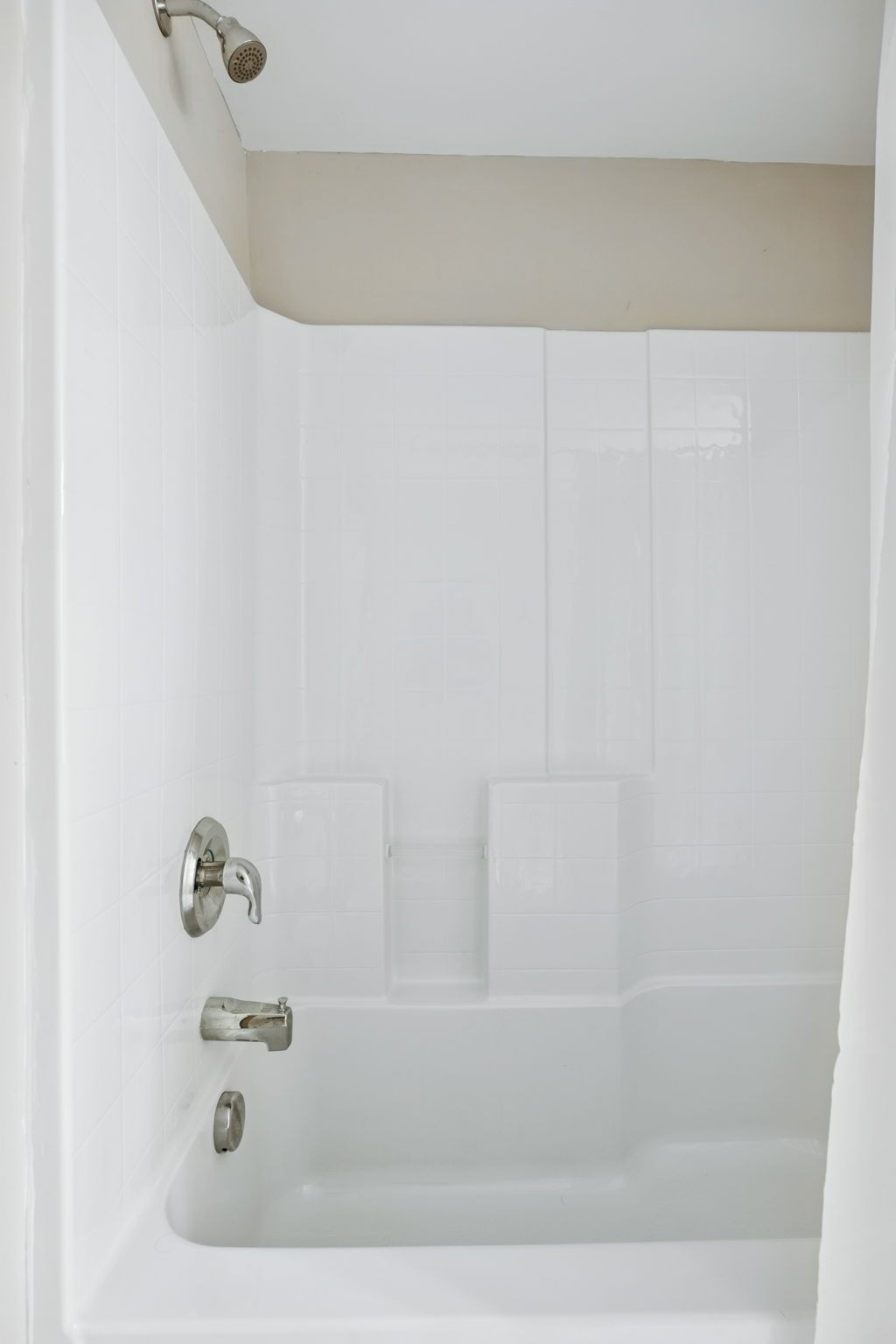 322 Forest Bend Drive Mount Juliet, TN 37122 - Photo 48 of 62 a bathroom with a bathtub