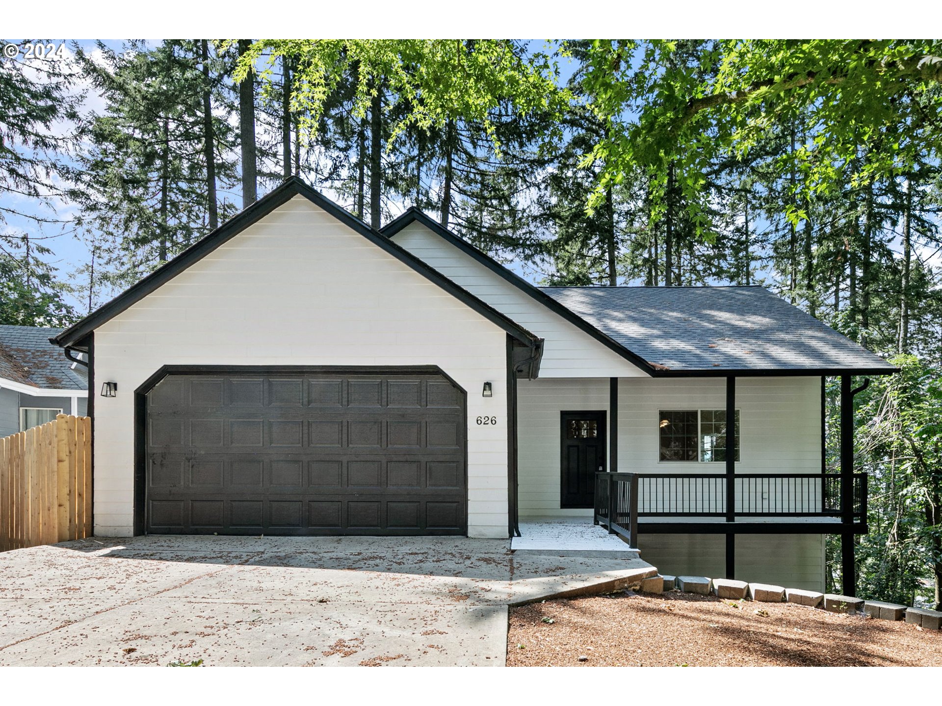 626 South 73rd Street Springfield, OR 97478 - Photo 1 of 46