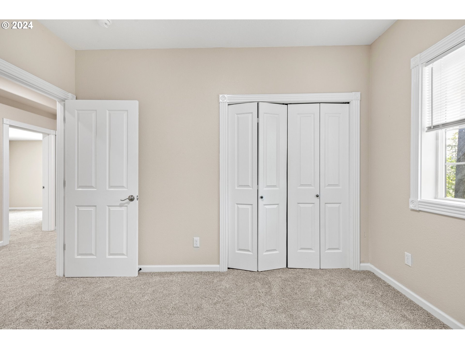 626 South 73rd Street Springfield, OR 97478 - Photo 36 of 46 a view of an empty room with windows and closet
