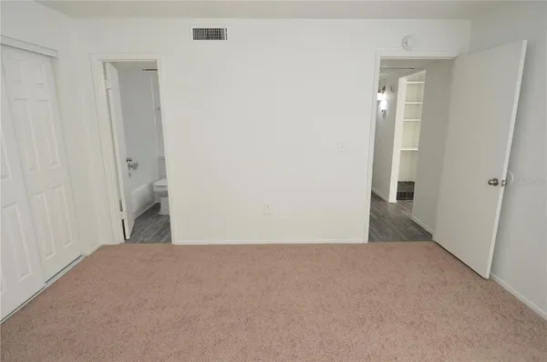 $1,569 | 5004 Castile Place, Unit 463, Tampa, FL 33617