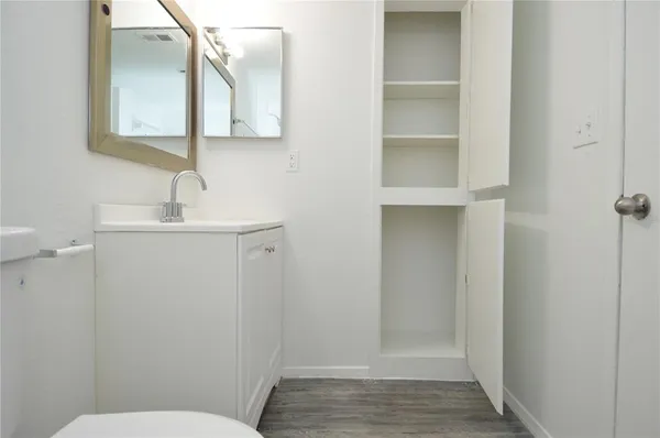 $1,569 | 5004 Castile Place, Unit 463, Tampa, FL 33617