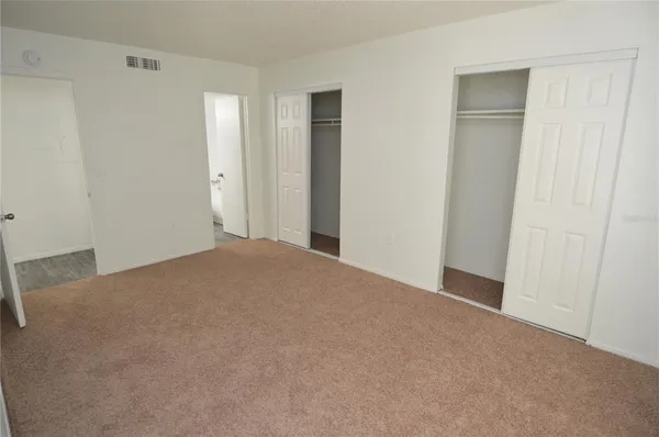 $1,569 | 5004 Castile Place, Unit 463, Tampa, FL 33617