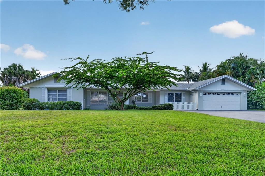 1608 Crayton Road Naples, FL 34102 - Photo 2 of 32
