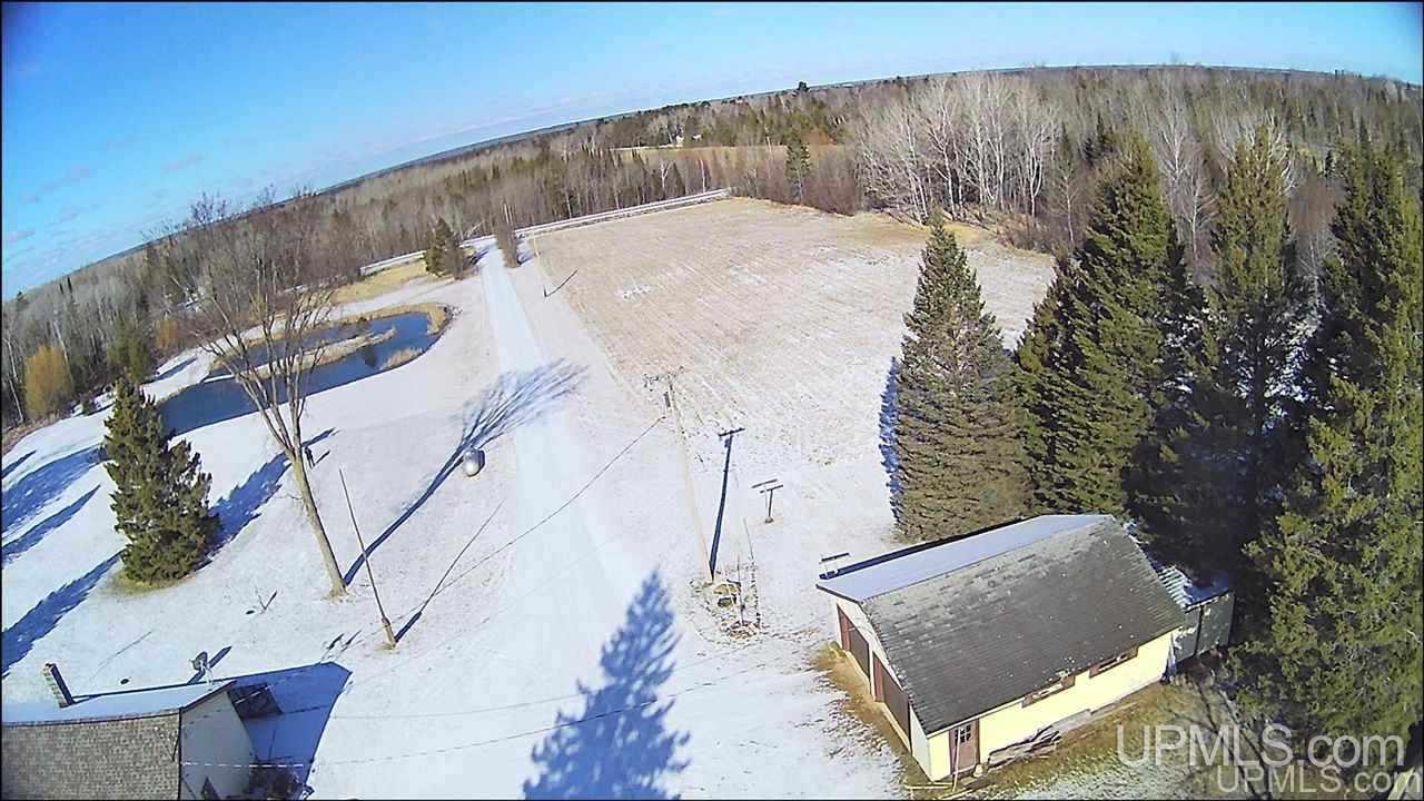 8972 Co Road Rapid River, MI 49878 - Photo 11 of 46