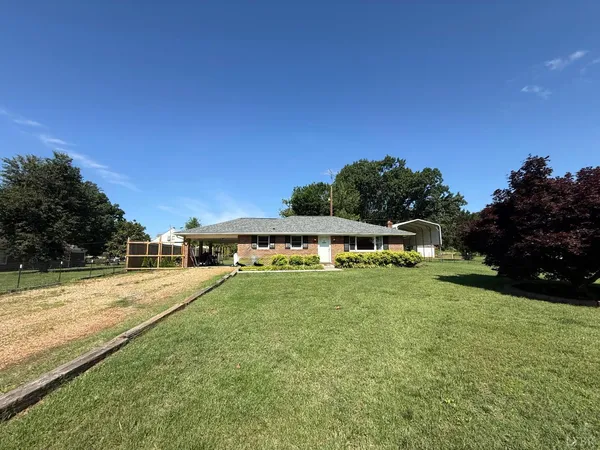 $285,000 | 124 Coffey Street, Gretna, VA 24557
