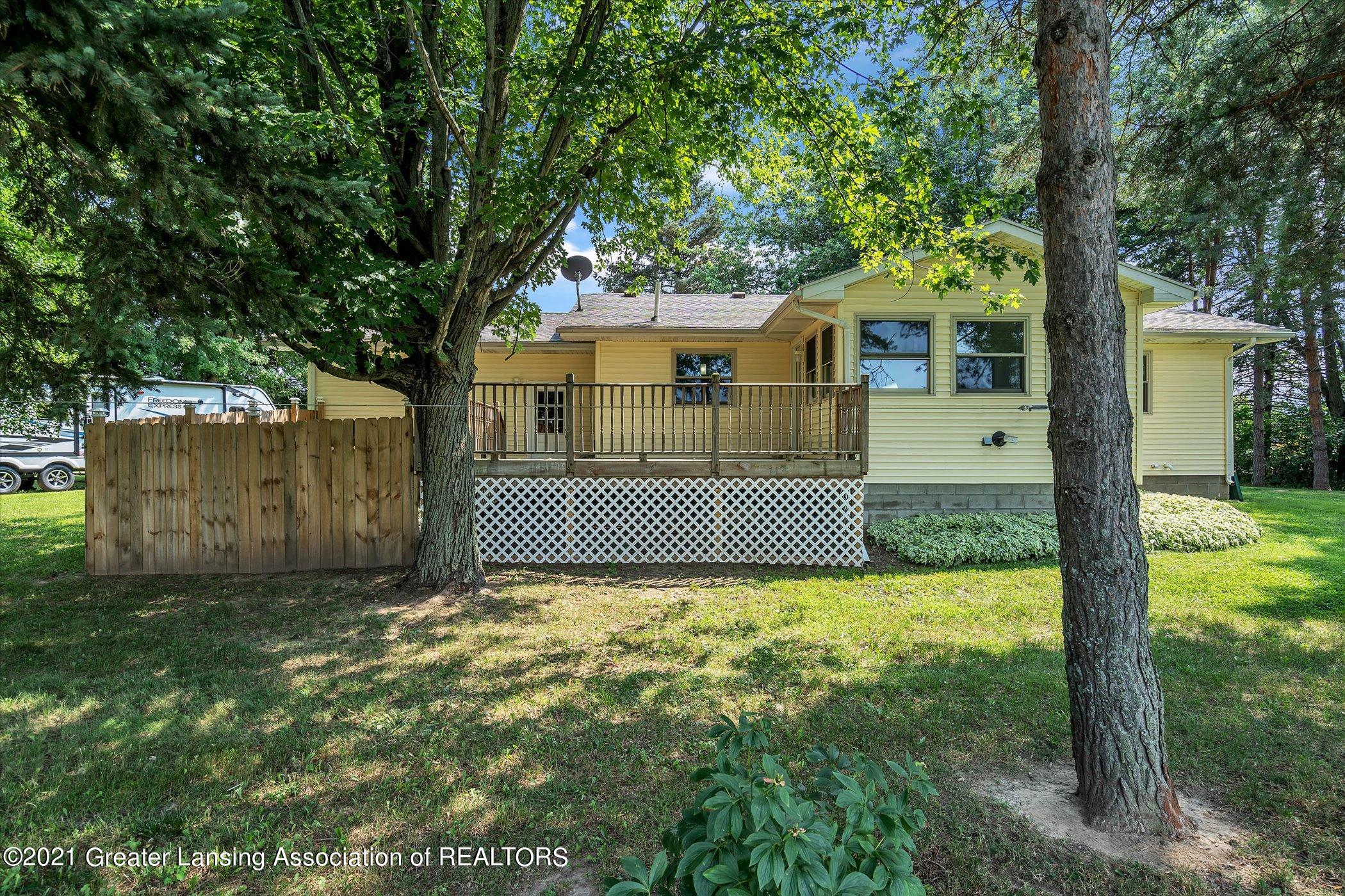 3900 West Grand River Road Owosso, MI 48867 - Photo 36 of 38 37-3900 W Grand River Rd-WindowStill-Rea