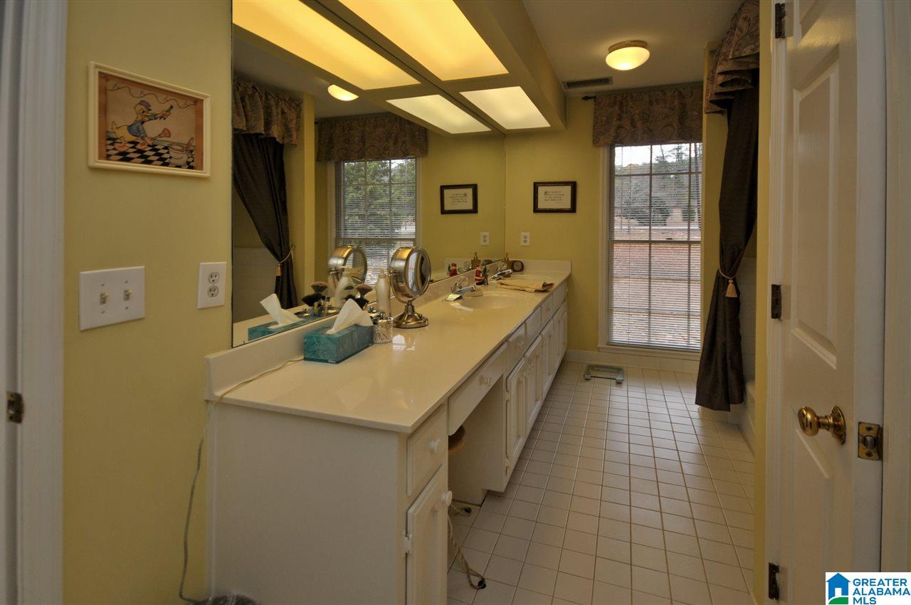 4690 Caldwell Mill Road Birmingham, AL 35243 - Photo 25 of 44