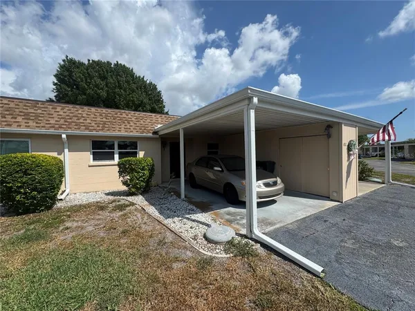 $99,000 | 652 Park Circle, Bradenton, FL 34207