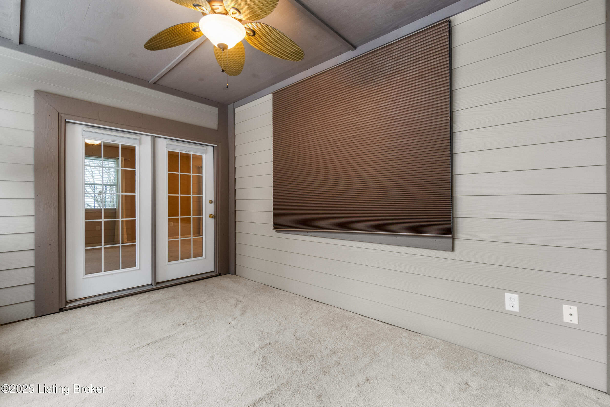 1100 Swan Pointe Boulevard Louisville, KY 40243 - Photo 26 of 46 photo dec 05 2025, 10 24 37 am