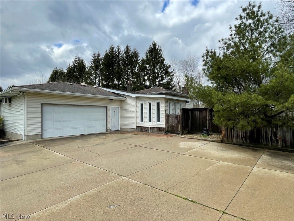 692 State Road Northwest Warren, OH 44483 - Photo 4 of 26 Gallery Image 4