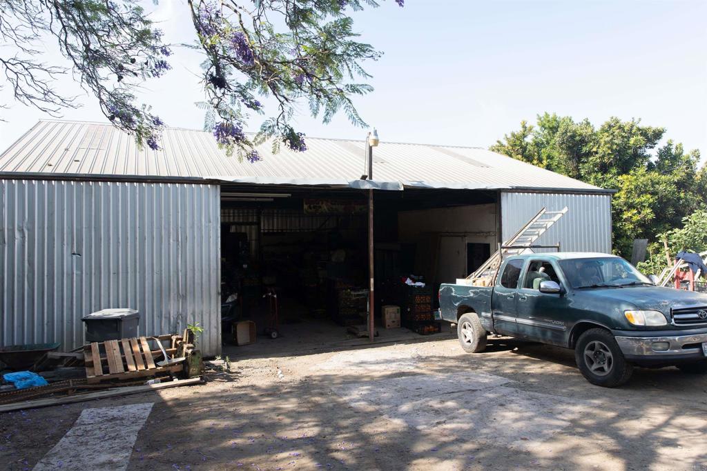 3129 Reche Road Fallbrook, CA 92028 - Photo 13 of 36