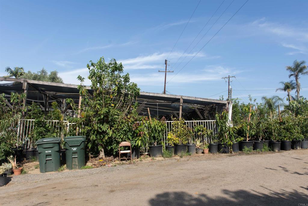 3129 Reche Road Fallbrook, CA 92028 - Photo 5 of 36