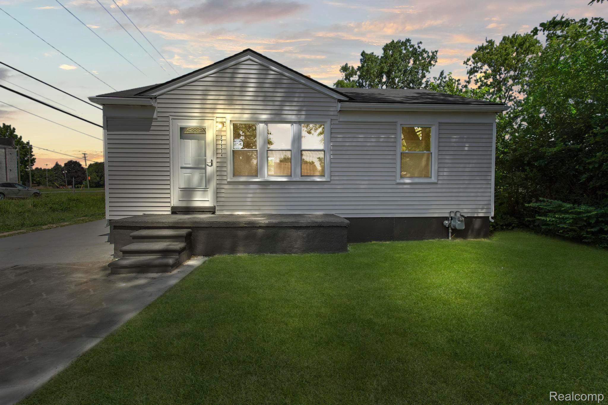 27334 Notre Dame Street Inkster, MI 48141 - Photo 2 of 20