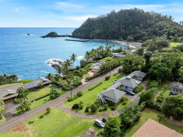 $2,690,000 | 4950 Uakea Road, Hana, HI 96713