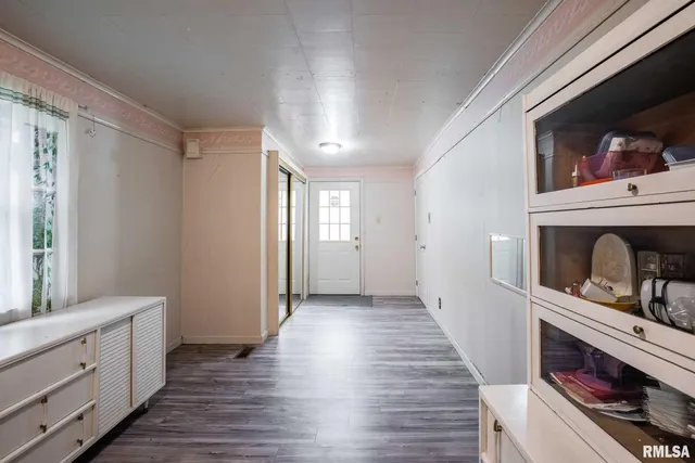 $130,000 | 308 West Flora Street, Valier, IL 62891