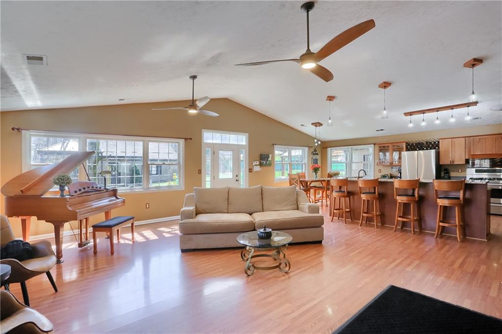 3105 Robinson Run Road McDonald, PA 15057 - Photo 9 of 48