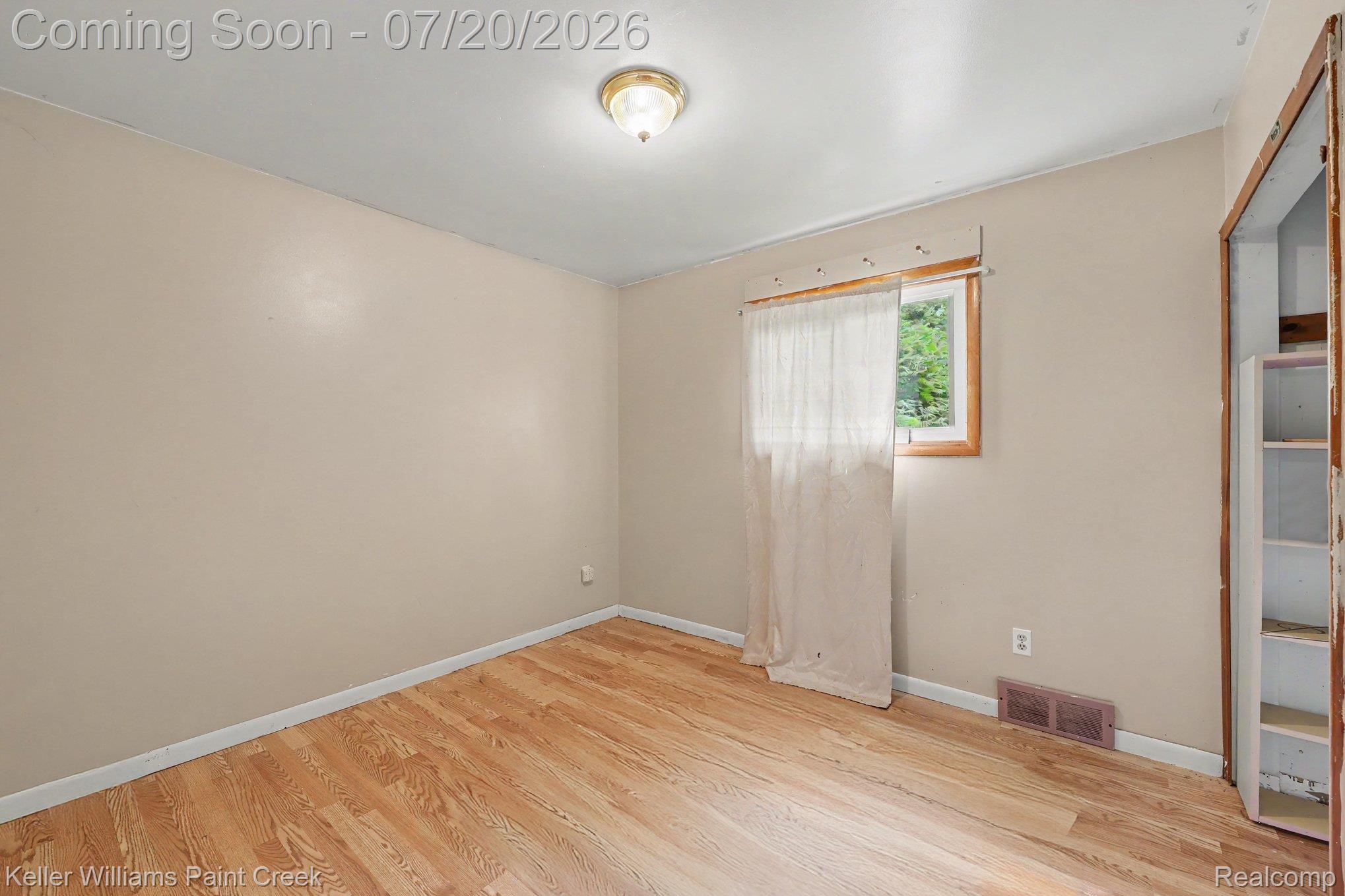 1371 East Leonard Road Leonard, MI 48367 - Photo 12 of 32 012_file_8918.jpg