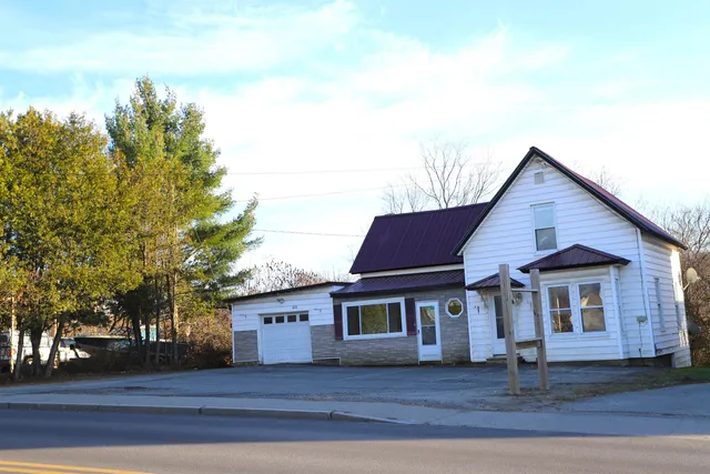 $195,000 | 620 East Main Street, Newport, VT 05855