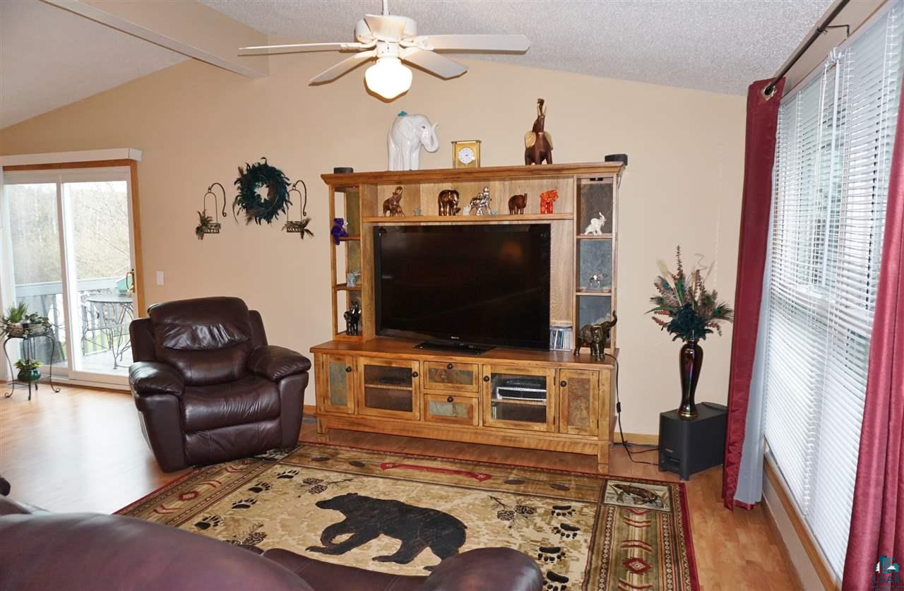3860 Kenroy Road Hermantown, MN 55811 - Photo 4 of 24 Living Room