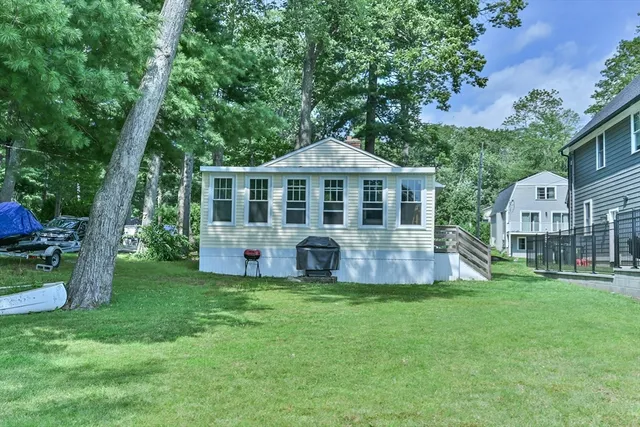 $675,000 | 23 Lakeview Road, Webster, MA 01570