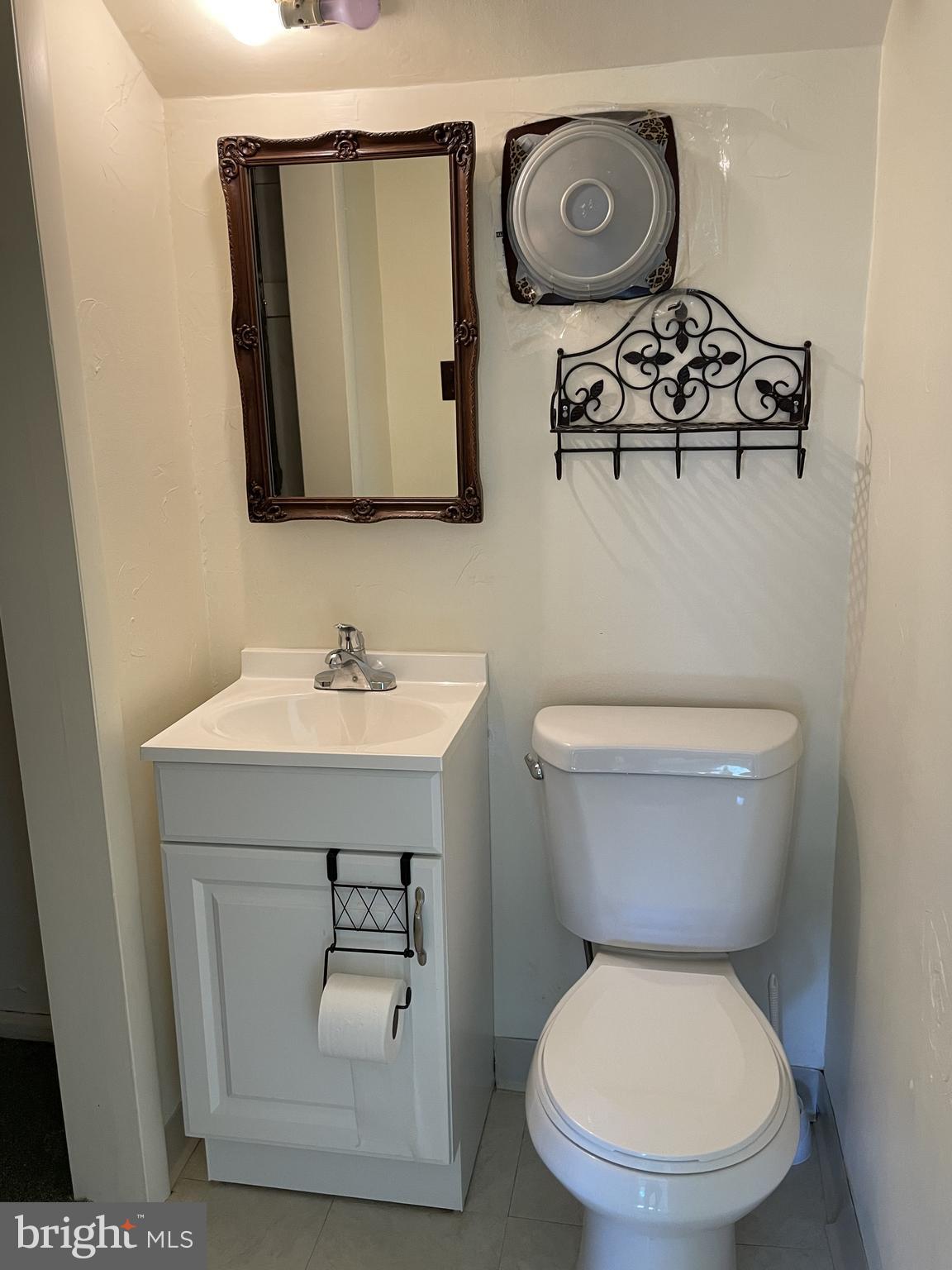 2225 Clayton Road Morton, PA 19070 - Photo 13 of 24 Bedroom 1 Powder Room
