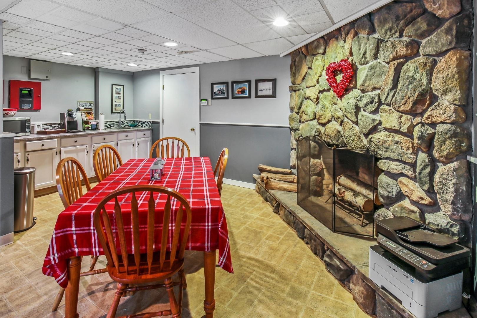 118 Weirs Road, Unit 104 Gilford, NH 03249 - Photo 6 of 29