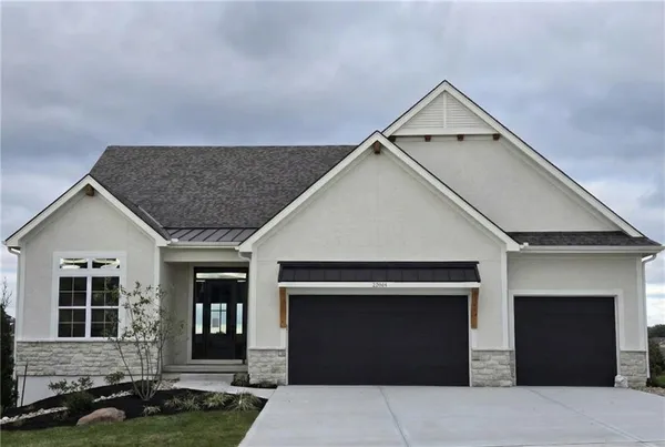 $860,000 | 22004 West 114th Street, Olathe, KS 66061