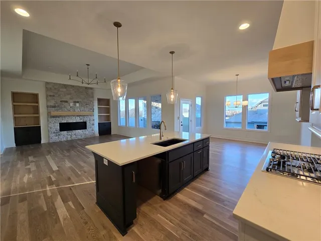 $860,000 | 22004 West 114th Street, Olathe, KS 66061