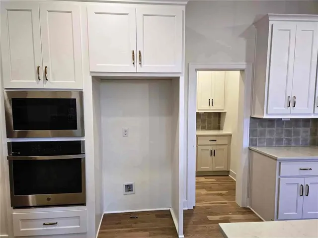 $860,000 | 22004 West 114th Street, Olathe, KS 66061