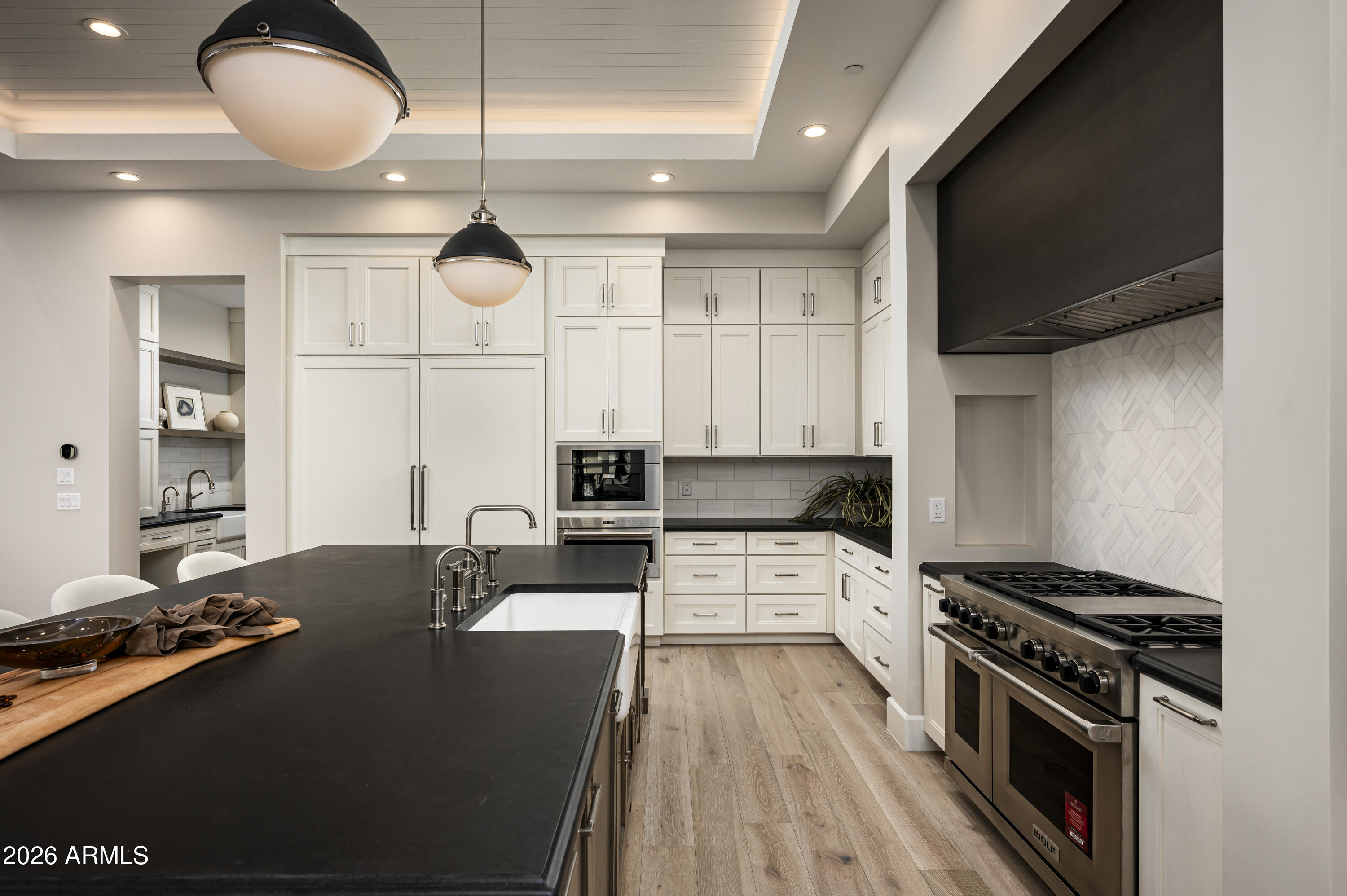 6500 East Cactus Wren Road Paradise Valley, AZ 85253 - Photo 15 of 63 Kitchen