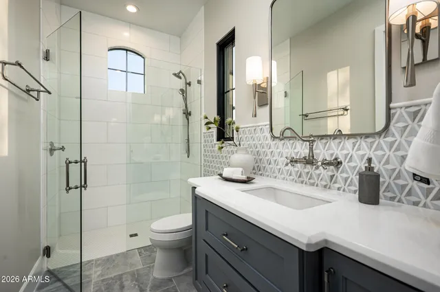 $9,695,000 | 6500 East Cactus Wren Road, Paradise Valley, AZ 85253