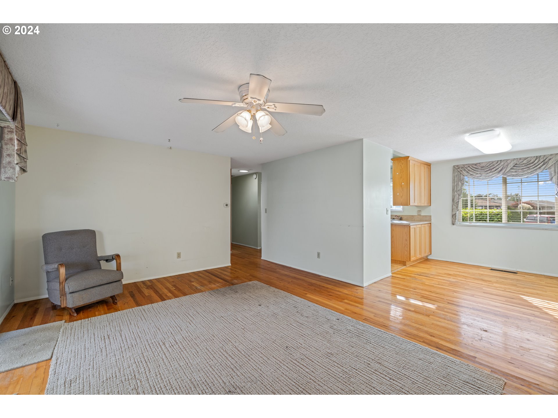 2480 Umpqua Road Woodburn, OR 97071 - Photo 4 of 30 Gallery Image 4