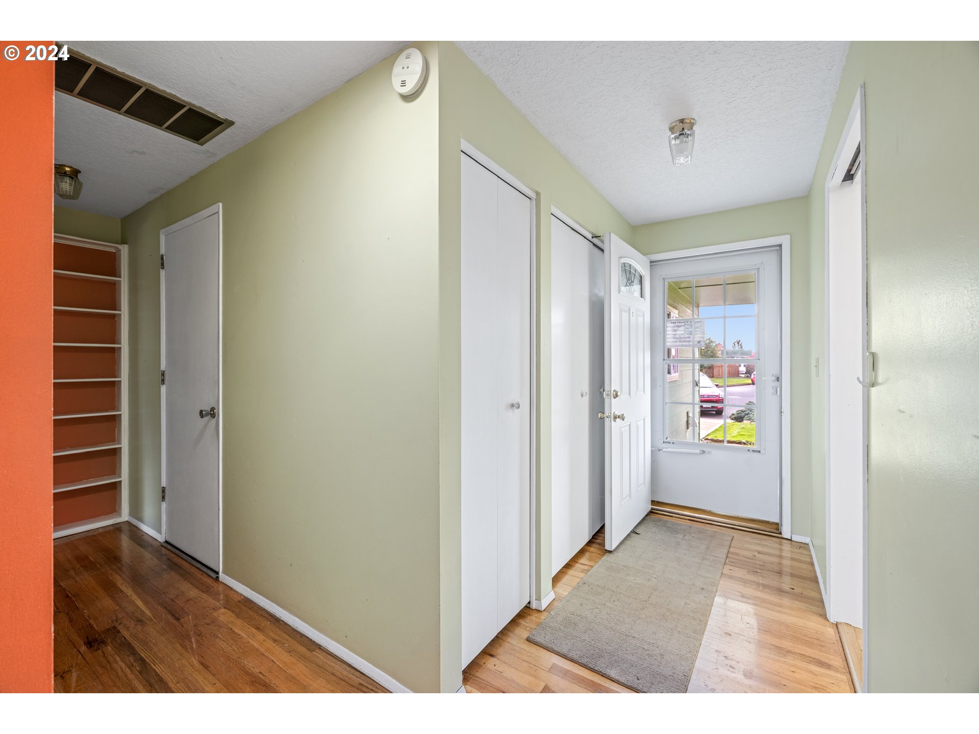 2480 Umpqua Road Woodburn, OR 97071 - Photo 10 of 30 Gallery Image 10