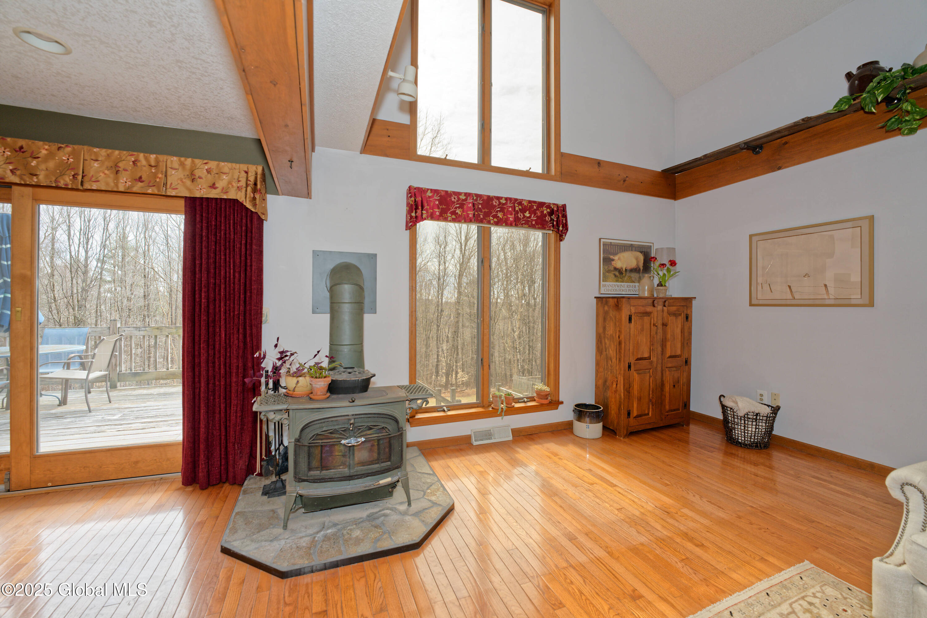 177 Hinds Road Providence, NY 12074 - Photo 15 of 63 2 Greatroom 9