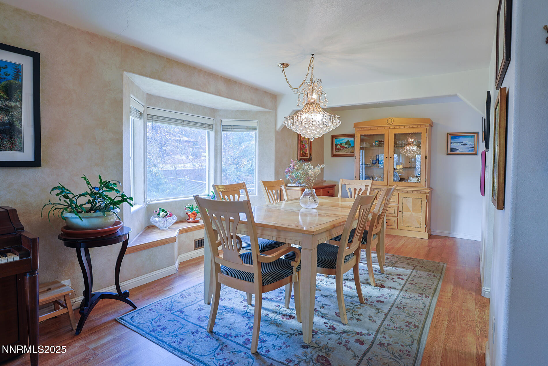 1659 Davidson Way Reno, NV 89509 - Photo 13 of 25 1659 Davidson_Dining_room-2
