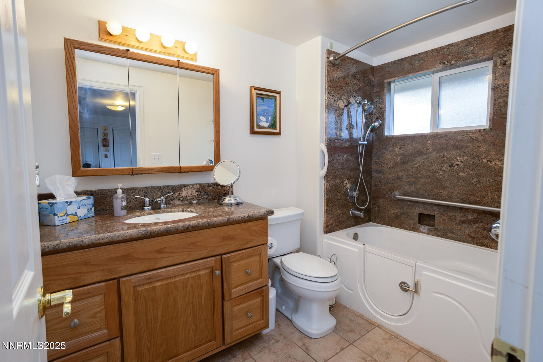 1659 Davidson Way Reno, NV 89509 - Photo 16 of 25 Master_bath