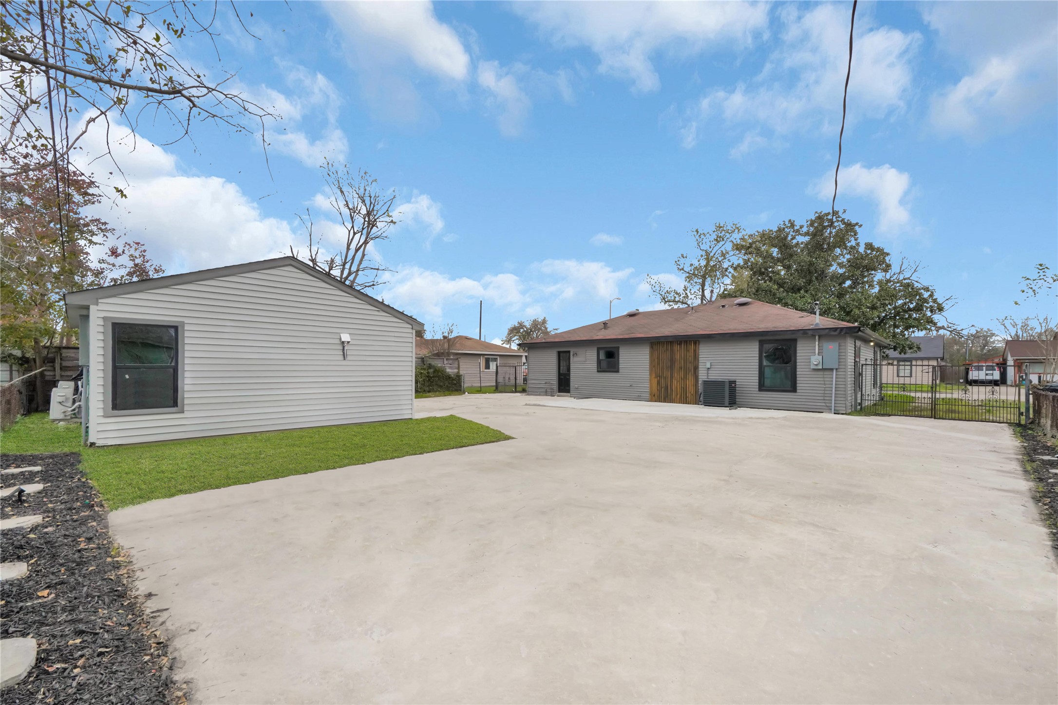 4331 Herridge Street Houston, TX 77022 - Photo 32 of 32