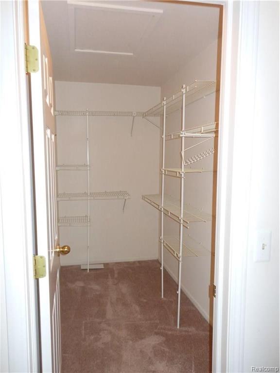 356 Meadow Bridge Drive, Unit 120 Rochester Hills, MI 48307 - Photo 20 of 34