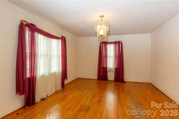 $215,000 | 611 Park Avenue, Roanoke Rapids, NC 27870