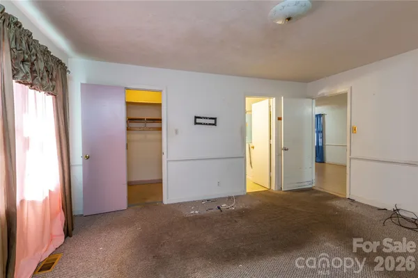 $215,000 | 611 Park Avenue, Roanoke Rapids, NC 27870