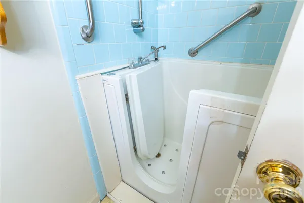 $215,000 | 611 Park Avenue, Roanoke Rapids, NC 27870