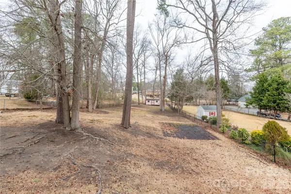 $215,000 | 611 Park Avenue, Roanoke Rapids, NC 27870