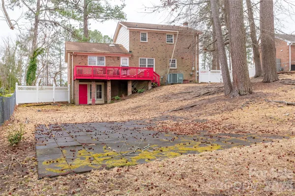 $215,000 | 611 Park Avenue, Roanoke Rapids, NC 27870