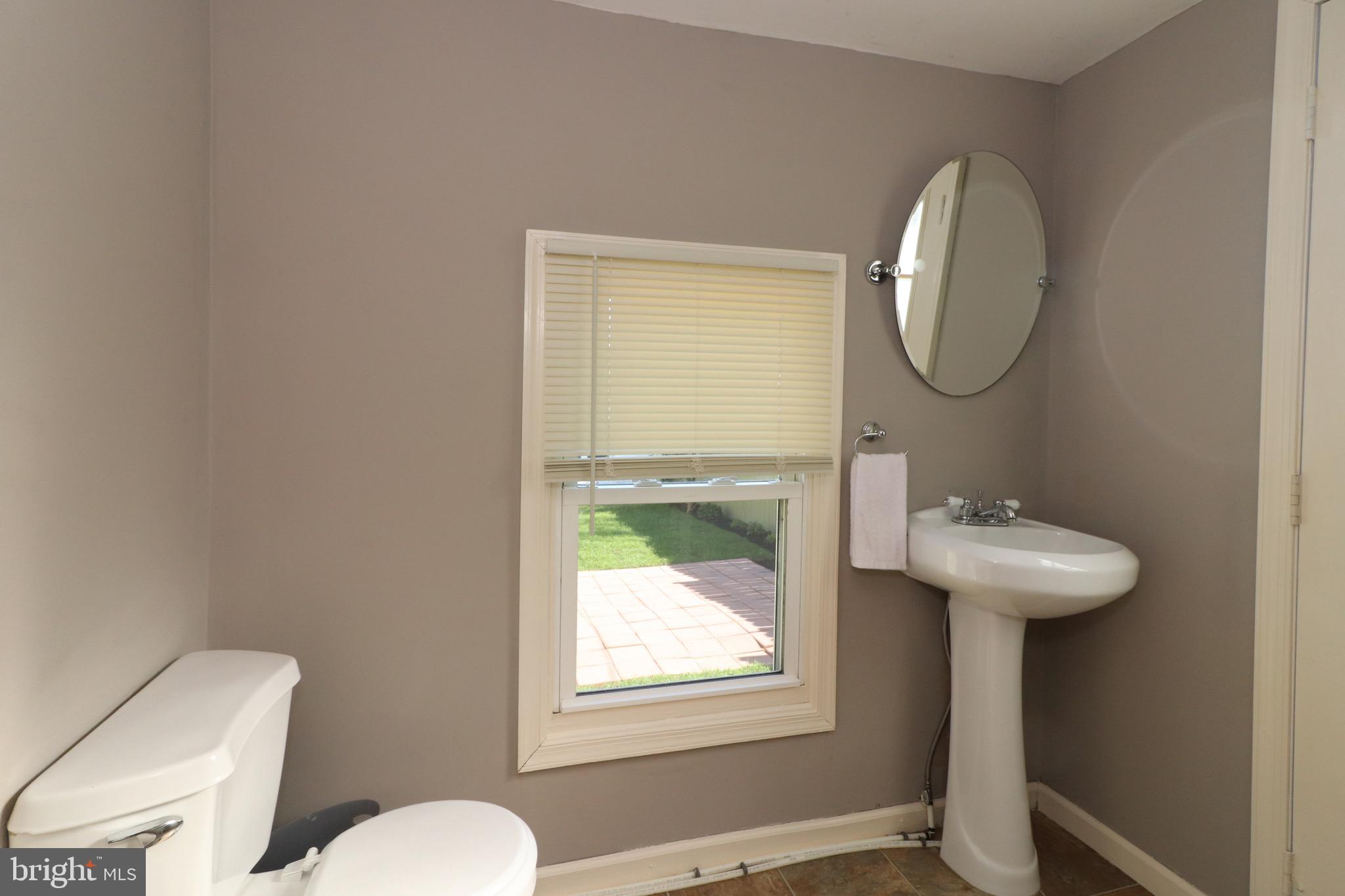 137 East New Street Lititz, PA 17543 - Photo 22 of 25